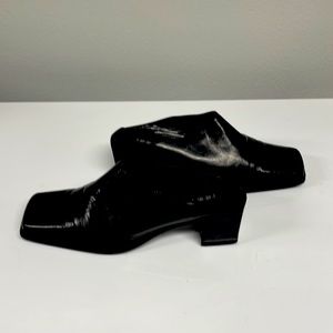 Nine West square toe black mules